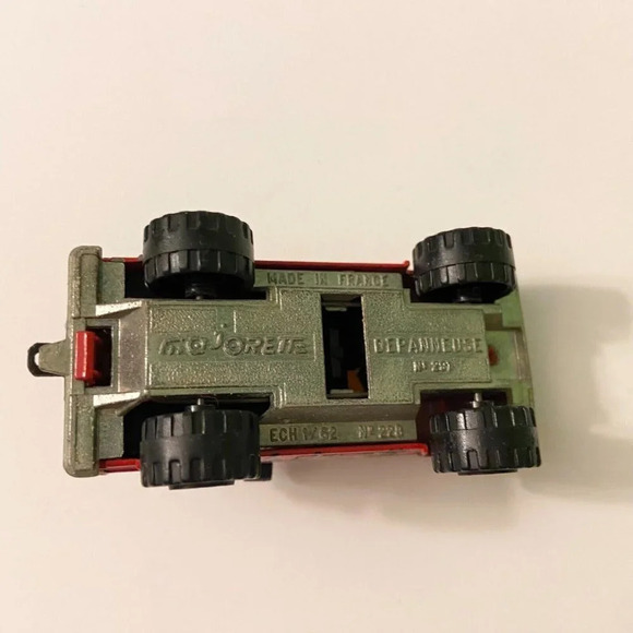 Vintage Majorette Depanneuse Red Wild  Mustang Truck Made in France - Picture 6 of 10